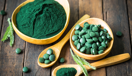 Wat is het verschil tussen spirulina en chlorella?